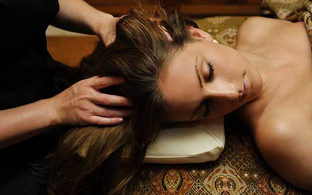 Ayurvedic head massage workshop